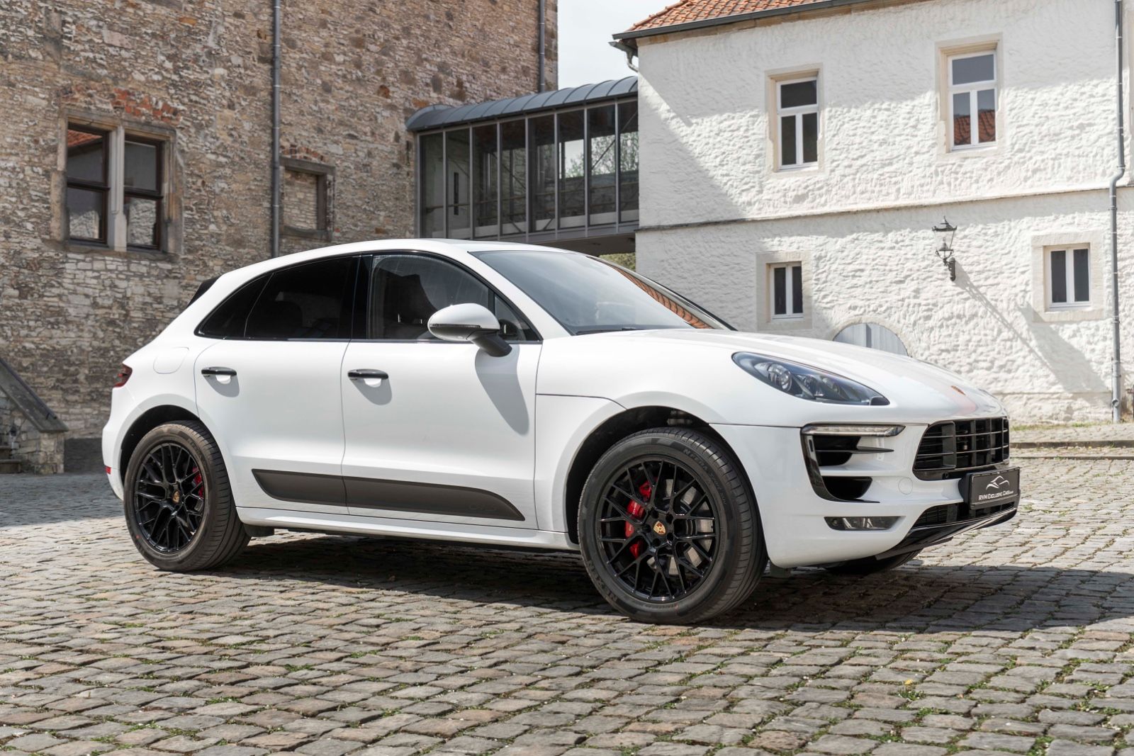 Fahrzeugabbildung Porsche Macan GTS PASM PDLS BOSE CARPLAY LUFT PANO TOTW