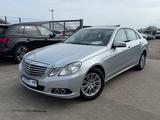 Mercedes-Benz E 350 CGI Elegance  S-Dach Temp Navi PDC BE - Mercedes-Benz E 350 mit Benzin-Antrieb: Limousine