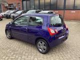 Renault Twingo Paris 1.2 16V 75 - Renault Twingo Paris mit Benzin-Antrieb