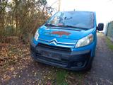 Citroën Jumpy - blaue Citroën Jumpy