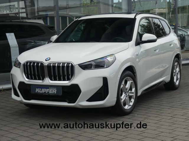 BMW X1 sDrive20iM Sport Pano°AHK°elSitz HarmKardon