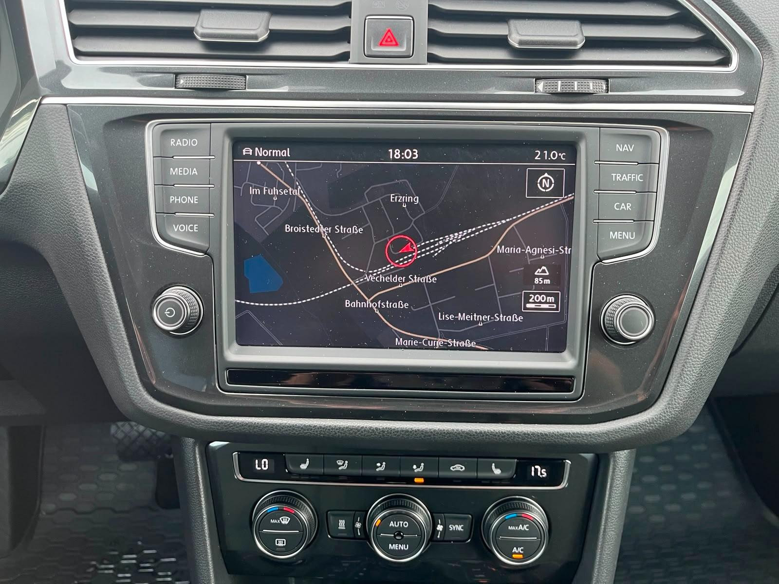Volkswagen Tiguan Highline 4Motion DSG*LED*NAV*SHZ*ACC*CAM