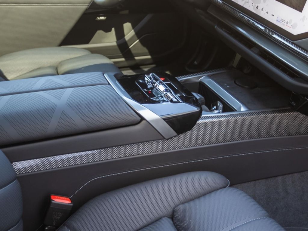 BMW 740 - Bild 33