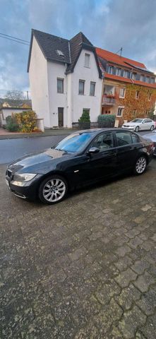 BMW Bmw e90  318i  MPaket