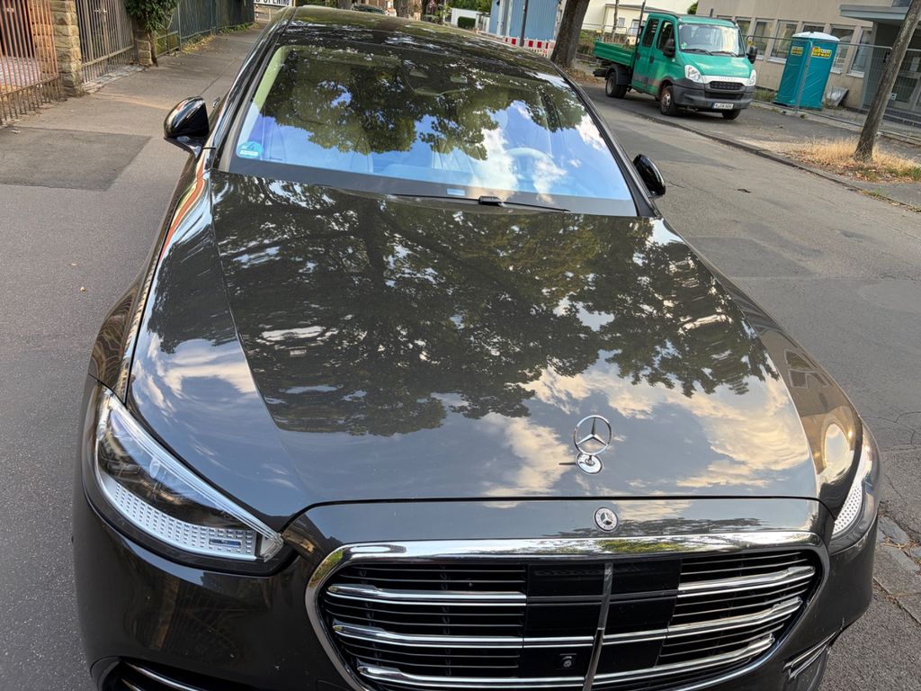 Image of Mercedes-Benz S 400