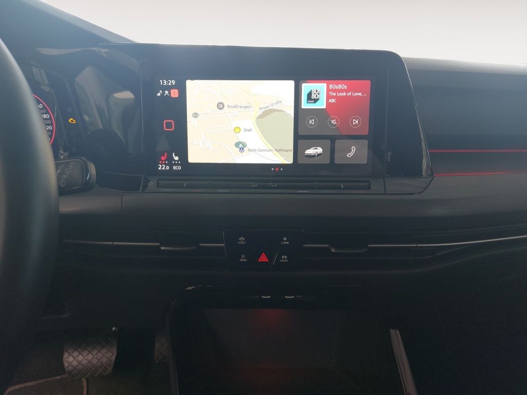 Fahrzeugabbildung Volkswagen Golf 1.4 eHybrid DSG Style LED-Matrix Anschlußga