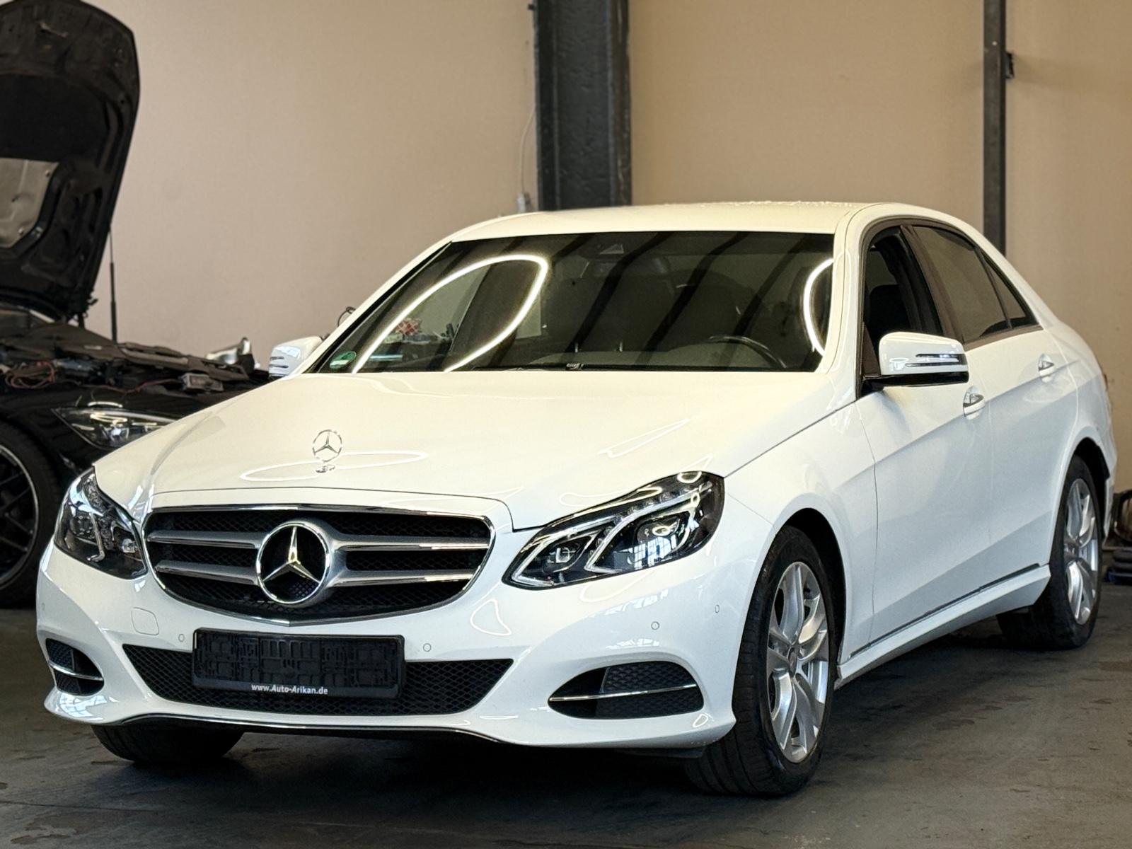 Mercedes-Benz E 200 Limousine CGI BlueEfficiency Ambiente/Navi