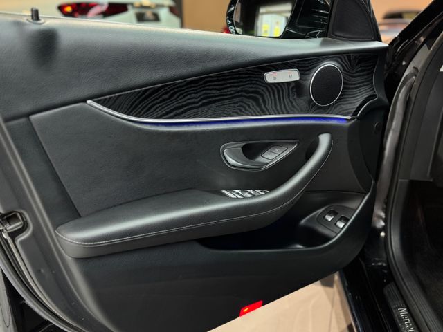 Mercedes-Benz E 200 T Avantgarde*ANHÄNGER*CAM*LED*NAVI*LEDER*