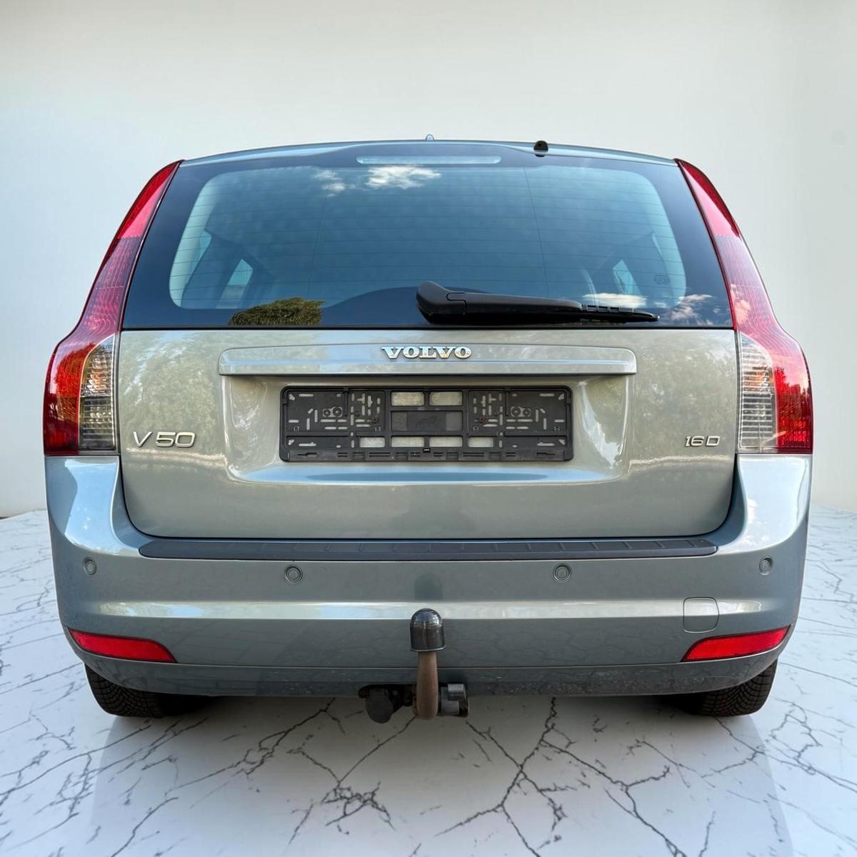 Volvo V50 2008 — engine 1.560 cm³, 109 HP (80kW)