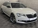 Skoda Superb Sportline 2.0 TDI Bi-Xenon*NAVI*AHK*TEMPO - Skoda Superb: B
