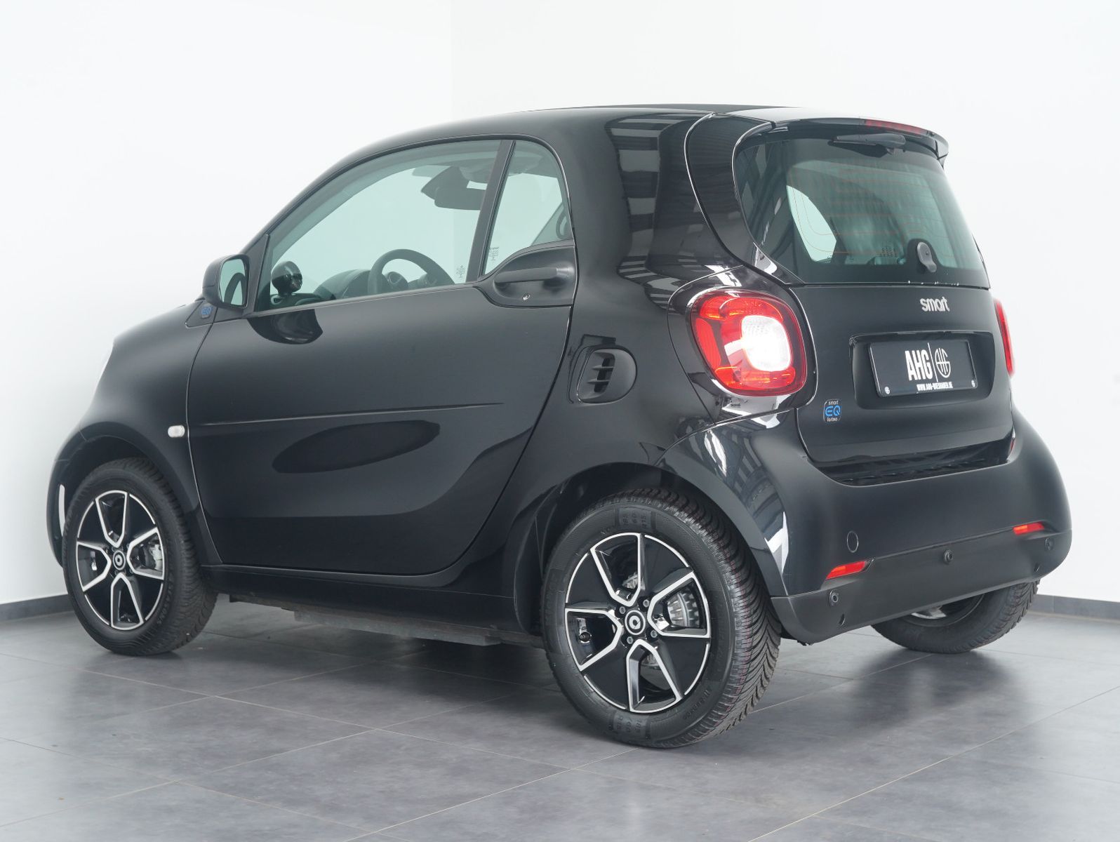 Fahrzeugabbildung Smart ForTwo coupé electric drive / EQ passion