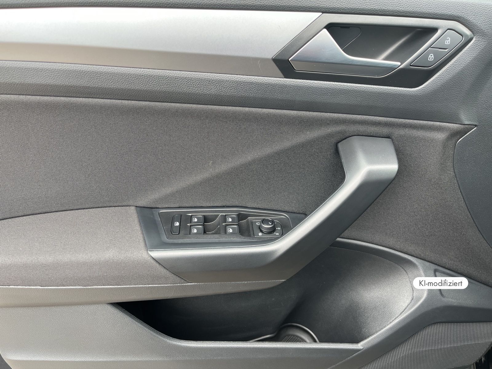 Volkswagen T-Roc - Bild 14
