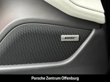 2025 Porsche TAYCAN — миниатюра 25