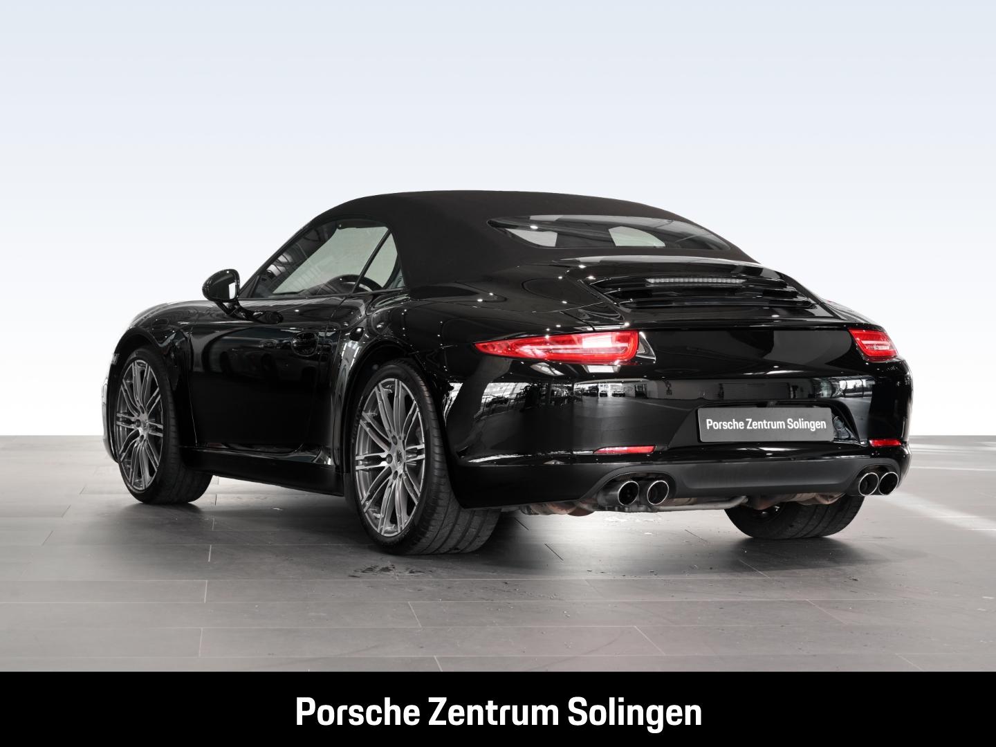 Porsche 911 Carrera Cabriolet Black Edition PDK Sportabg
