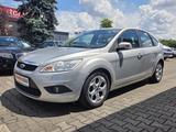 Ford Focus Limousine 1.6 Concept Klimaauto SHZ Tempom - Ford Focus aus 2011: Limousine