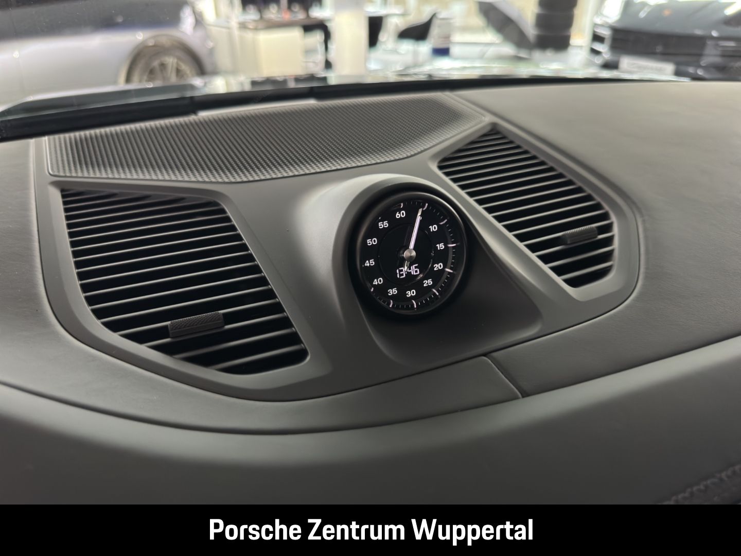 Porsche Cayenne Turbo E-Hybrid Coupe SurroundView HUD PC foto 23