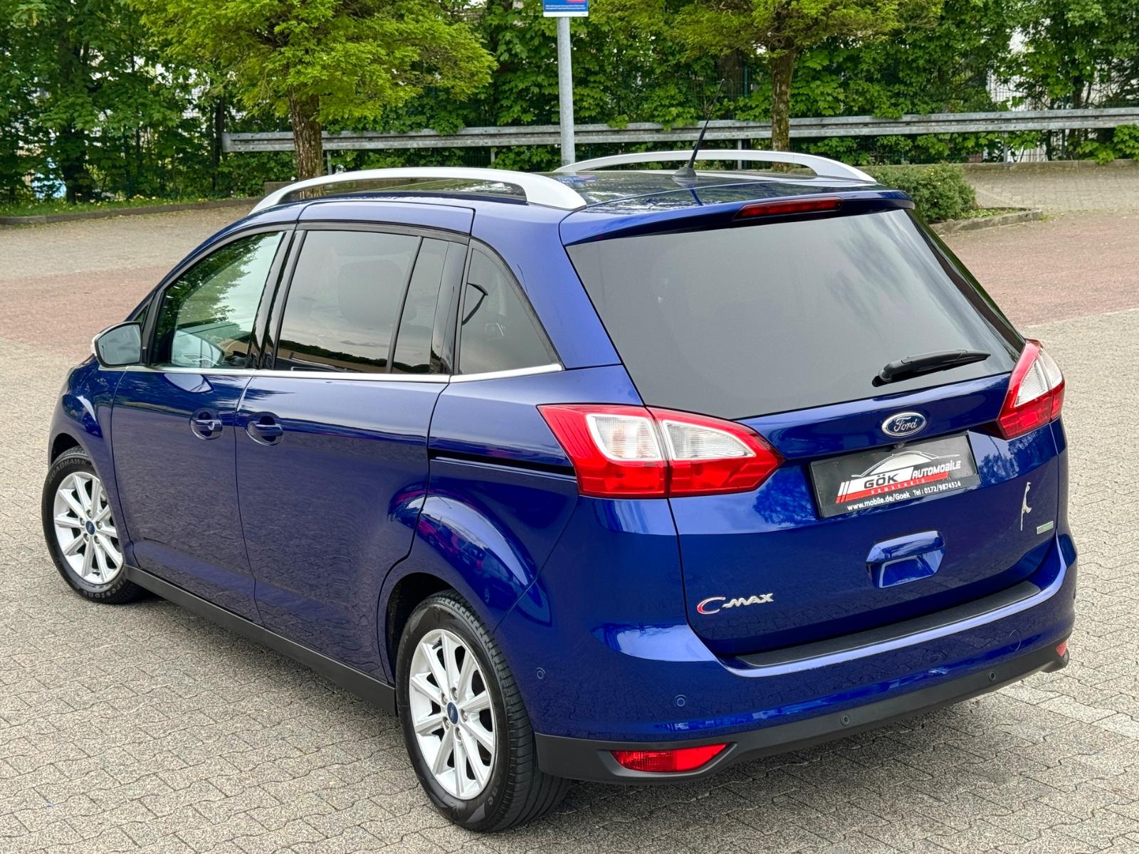 Ford GRAND C-MAX 1,5 TITANIUM PANORAMA KAMERA KEYLESS