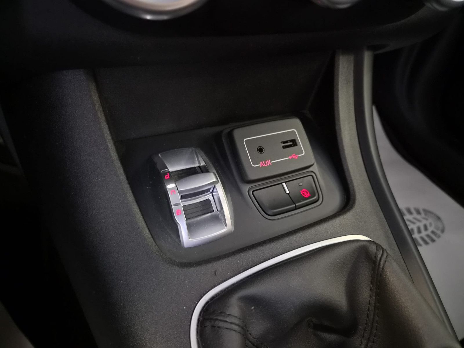 Fahrzeugabbildung Alfa Romeo Giulietta / NAVI / GEPFLEGT / GARANTIE