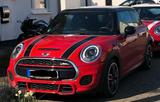 MINI John Cooper Works - rote MINI John Cooper Works
