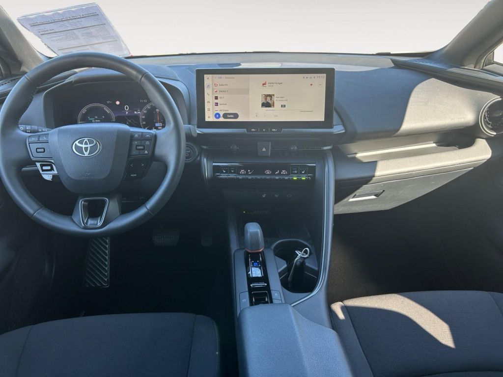 Fahrzeugabbildung Toyota C-HR 2.0 Hybrid Lounge Premiere