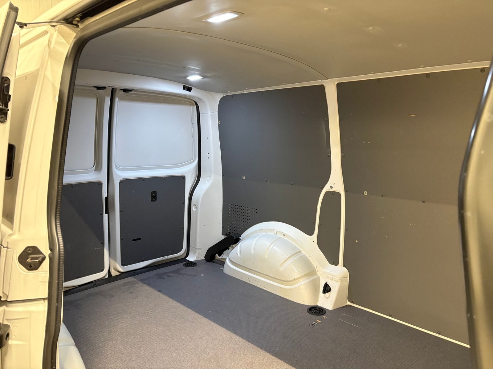 T6.1 Transporter EcoProfi 2.0 TDI LED RFK