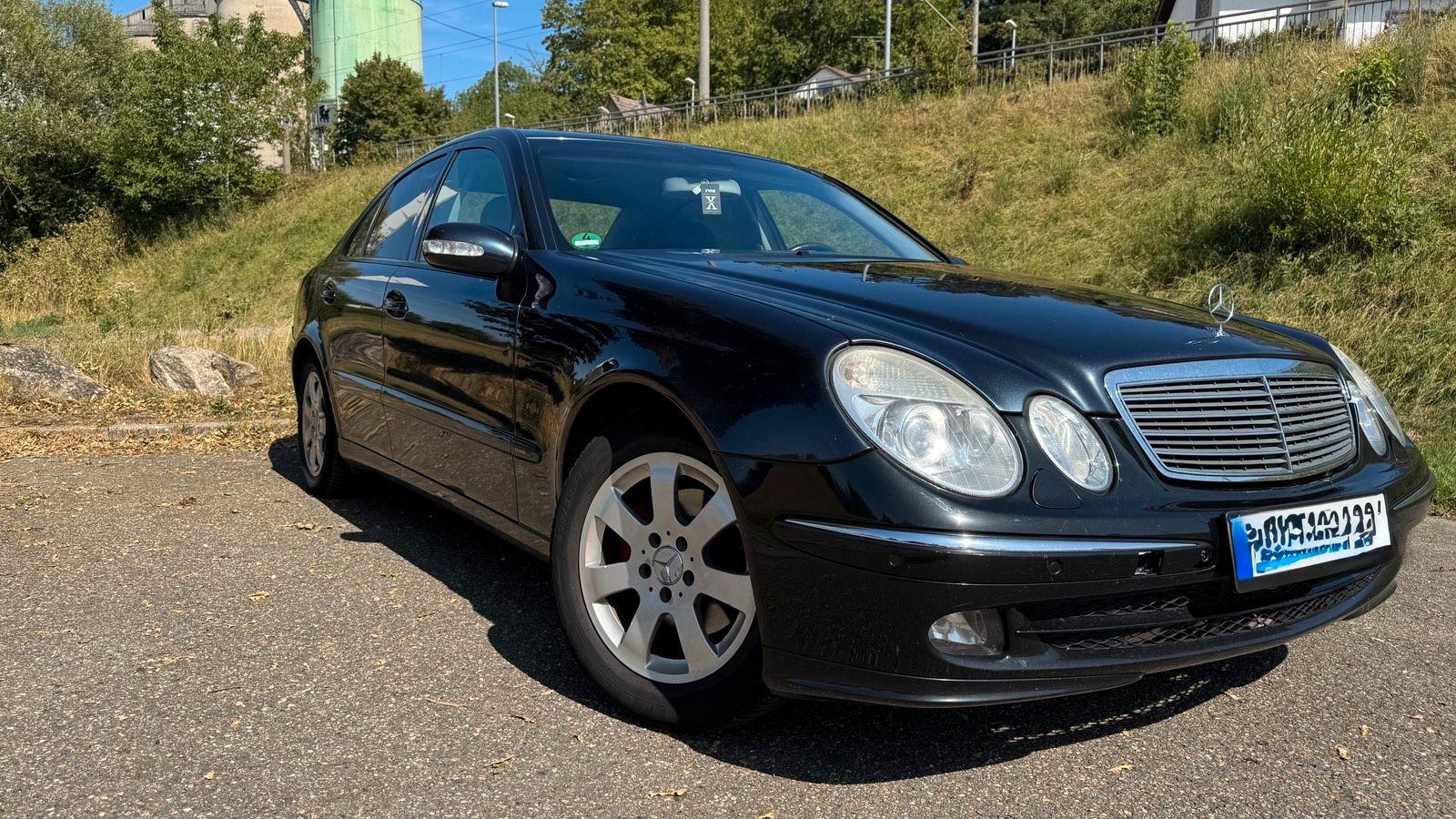 Mercedes-Benz E 220