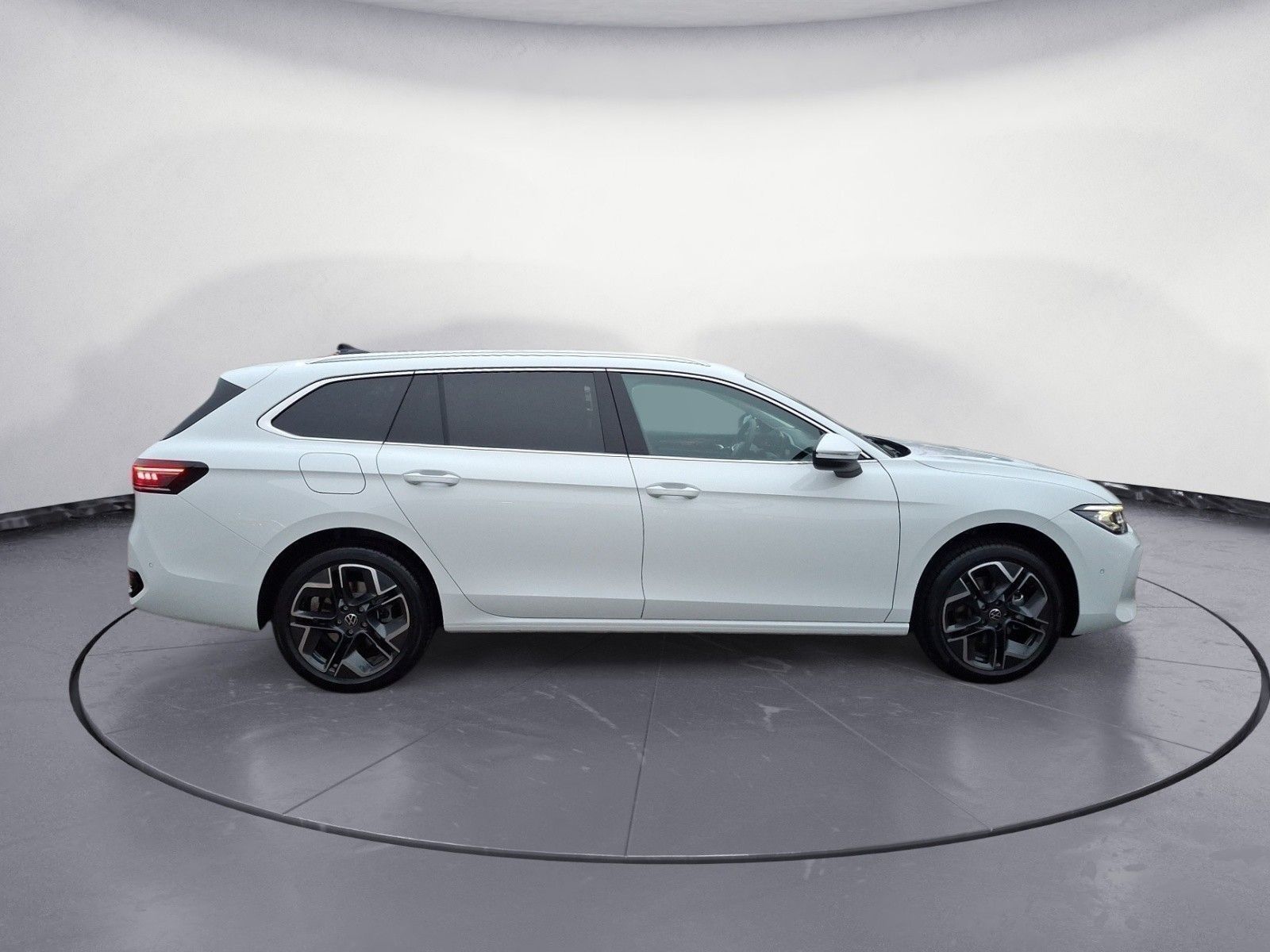 Volkswagen Passat - Bild 6