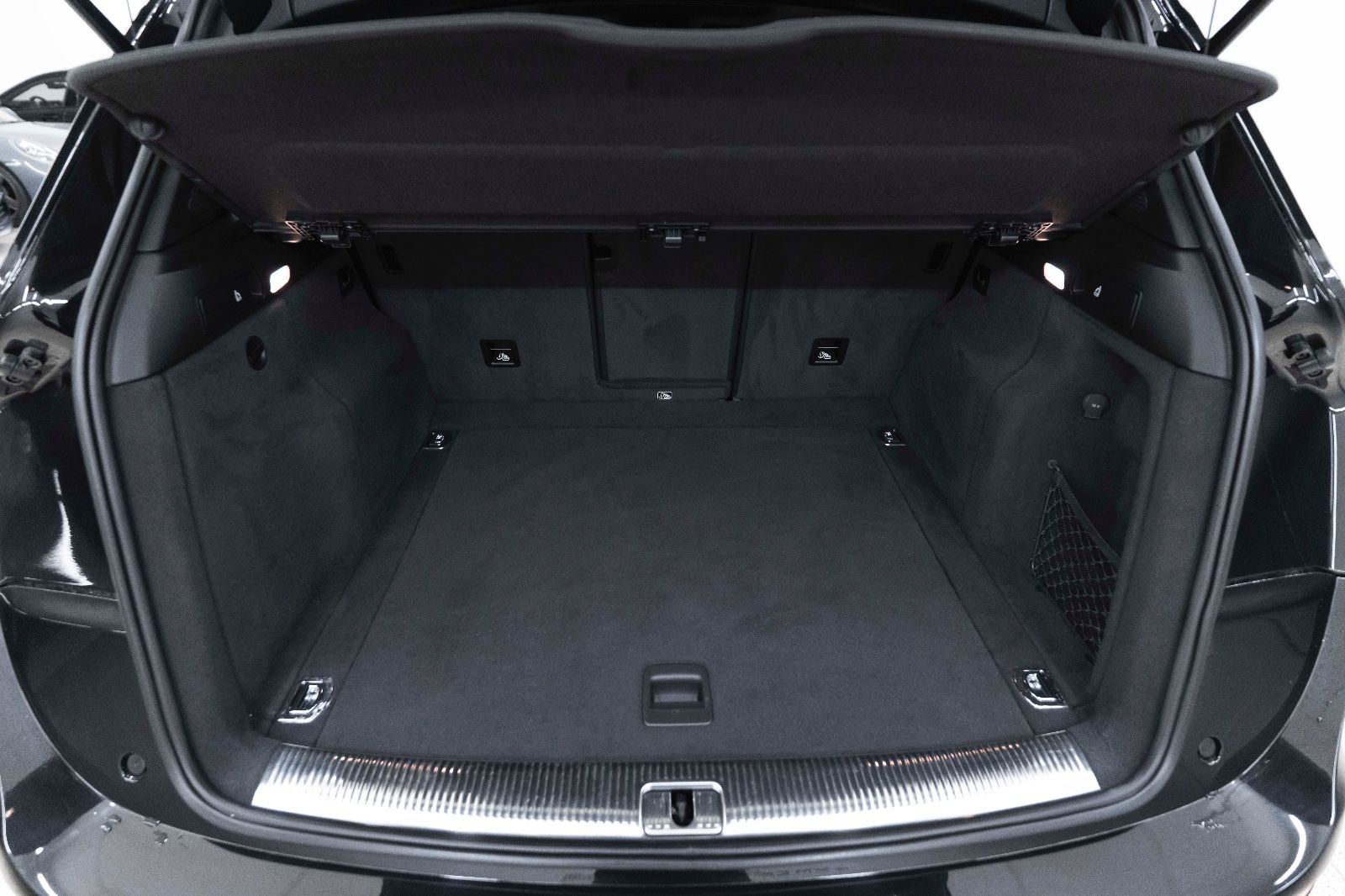 Fahrzeugabbildung Audi SQ5 3.0TFSI QUATTRO B&O BIXENON KAM NAV ALC PANO