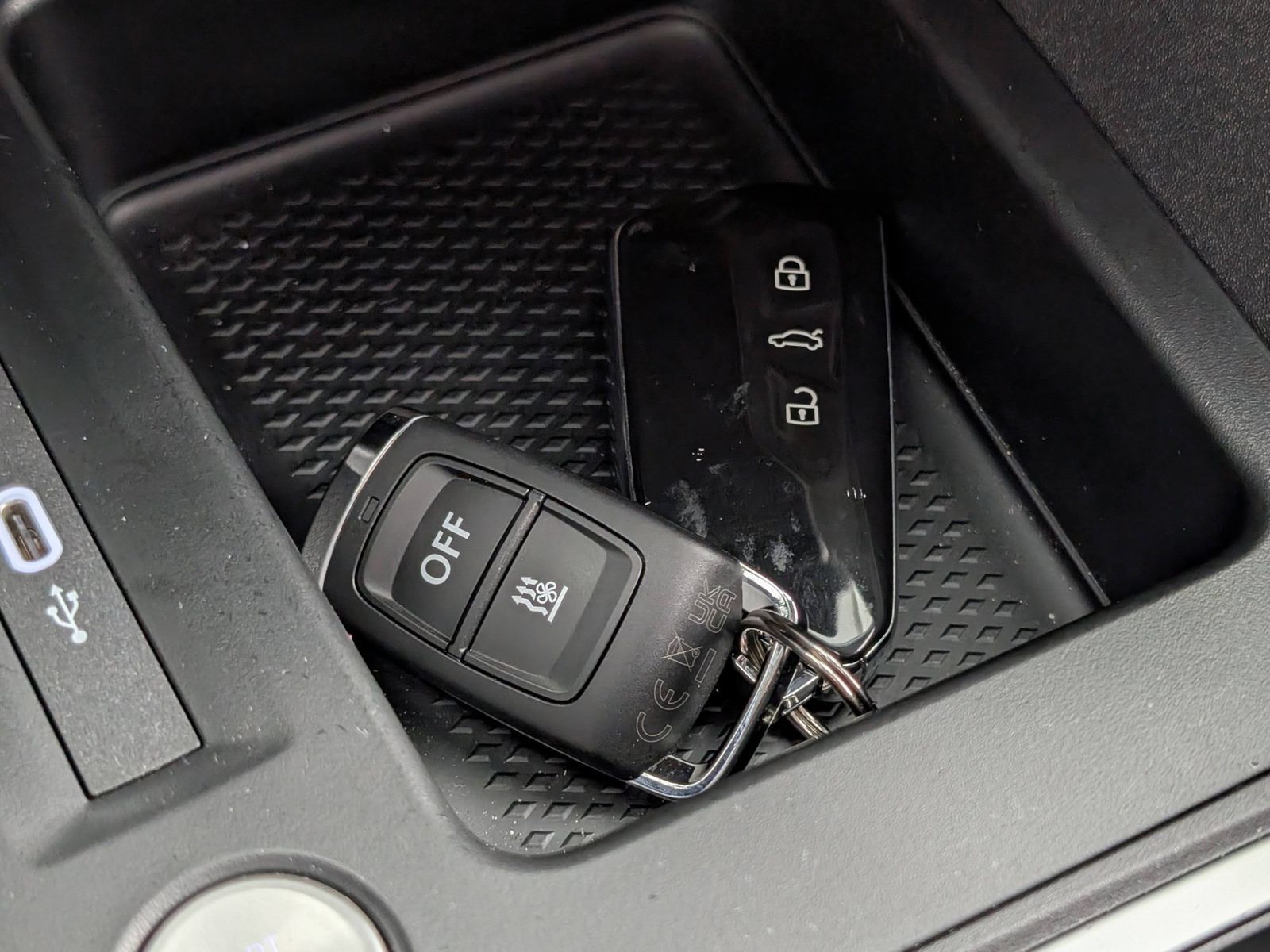 FORD Tourneo Connect Grand Limited 2.0l EcoBlue LED – Bild 33