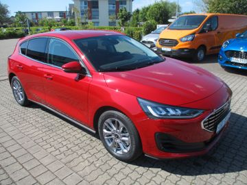 Ford Focus Lim. Titanium X NAVI + LED + PDC + Cam