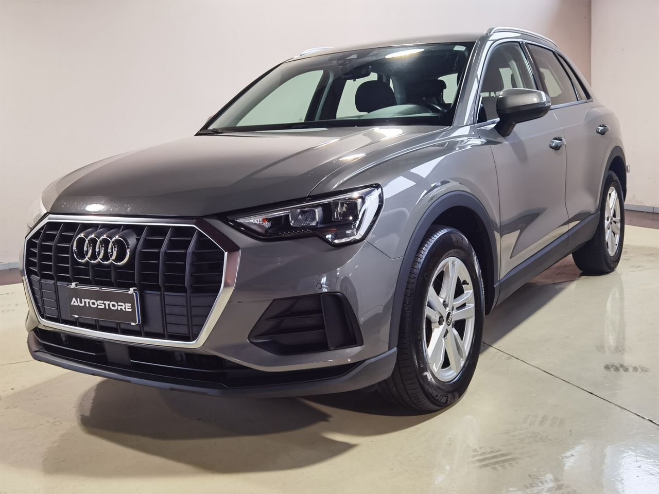 AUDI Audi Q3 35 TDI S tronic Business Sport