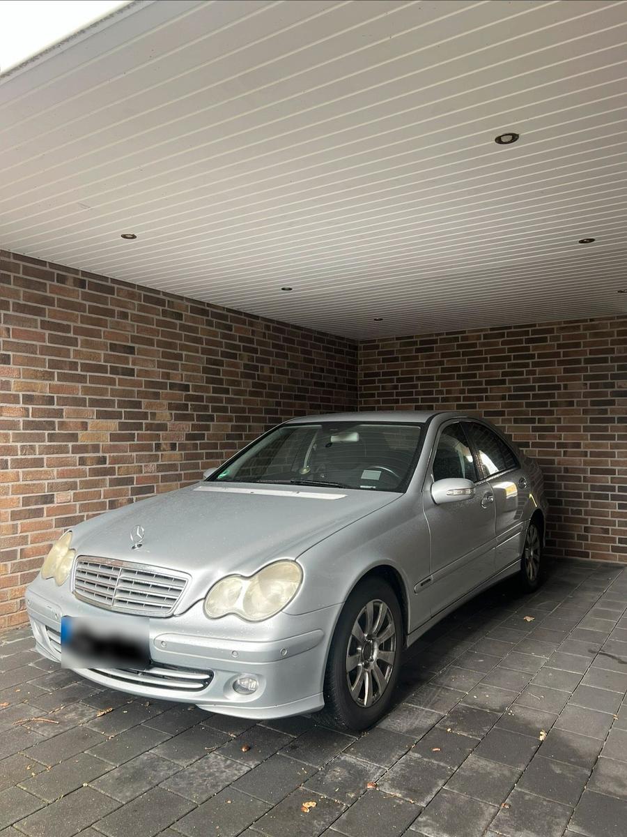 Mercedes-Benz C 200