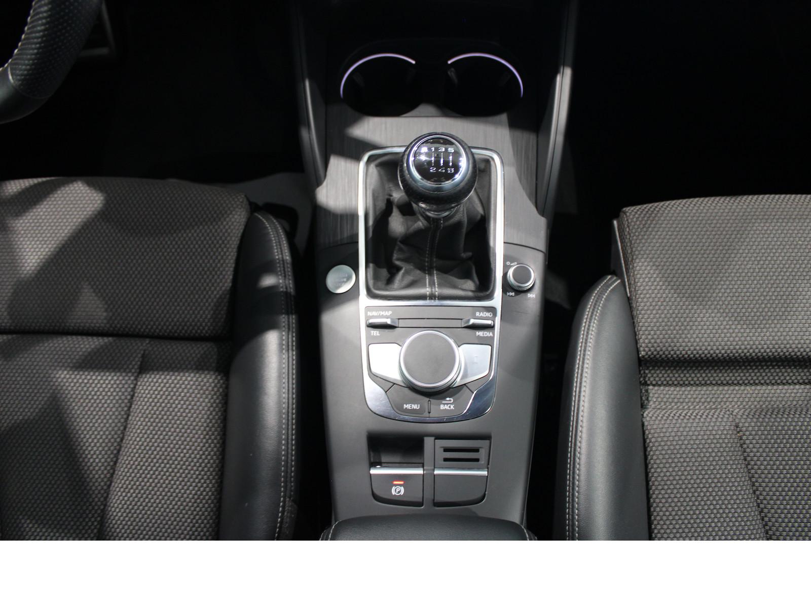 Audi A3 35 TFSI S line LED*NAVI*PDC*TEMP*ALU*KLIMA, миниатюра 21