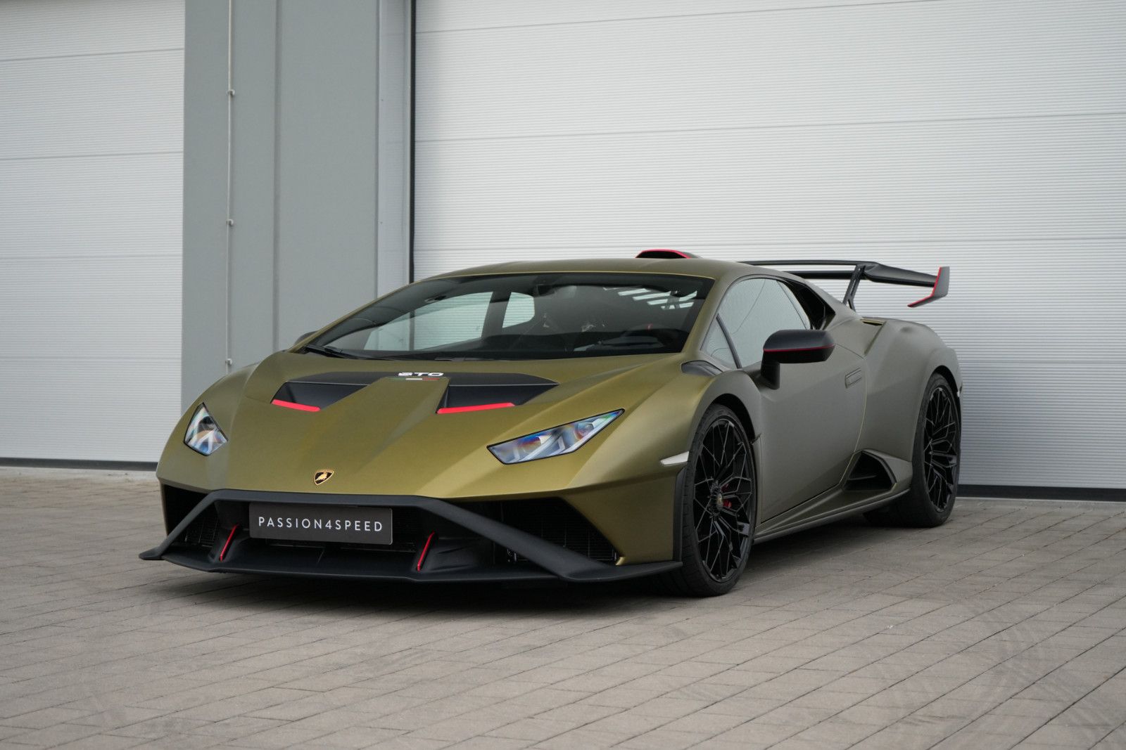 Lamborghini Huracán STO foto 2