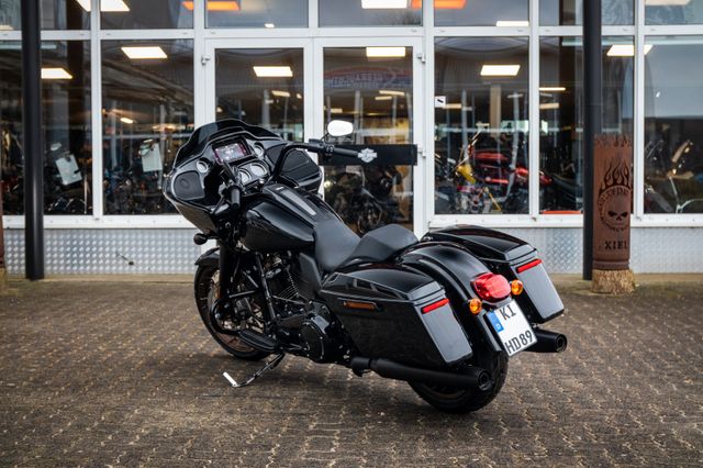 Fahrzeugabbildung Harley-Davidson ROAD GLIDE ST 117 MY23 FLTRXST sofort verfügbar!