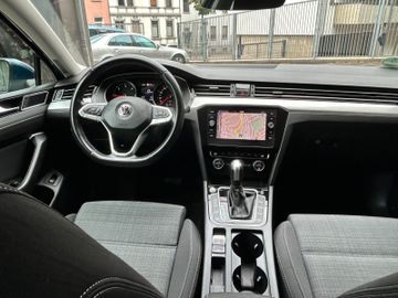 Volkswagen Passat Variant - 10
