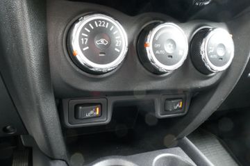 Fahrzeugabbildung Mitsubishi ASX Edition 100+ , Xenon, Navi, Kamera