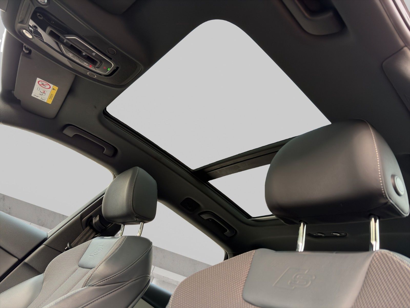 Fahrzeugabbildung Audi A4 Avant DSG quattro S Line*Pano*AHK*LED*SHZ*