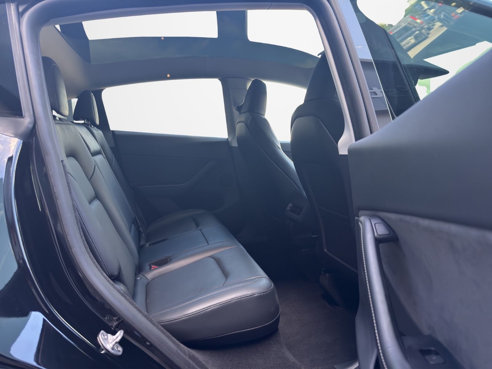 Tesla Model Y Long Range Dual AWD 21 ZOLL STANDHEIZUNG foto 12