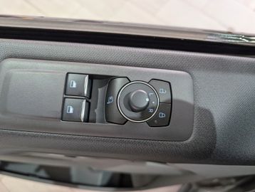 Ford Tourneo Custom 2.0 EcoBlue L1 Titanium