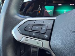 Fahrzeugabbildung Volkswagen Golf VIII Lim. Active eTSI *AHK*LED*TEMP*SHZ*