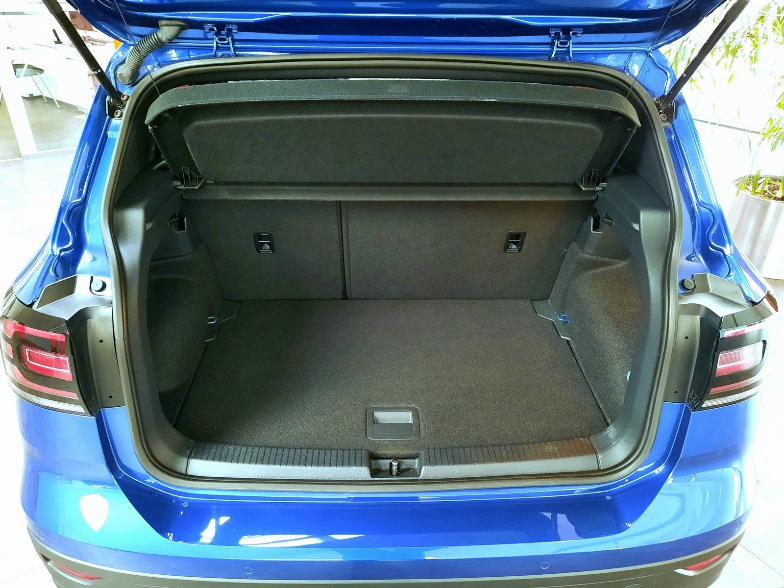 Fahrzeugabbildung Volkswagen T-Cross Move TSI *AHK*Cam*Navi*LED*PDC*Sitzhzg*