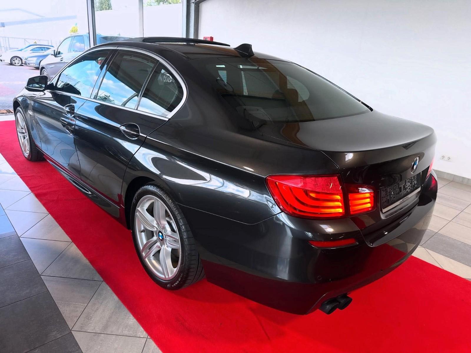 BMW 530i 3.0 272ch PACK M INDIVIDUAL - TOIT PANORAMIQUE - CUIR - HUD - ACC - VISION NOCTURNE