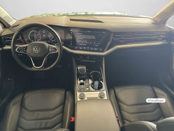 Volkswagen Touareg - 3