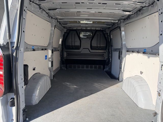 T7 Transporter 2.0 TDI Kasten LR Klima AHK Navi