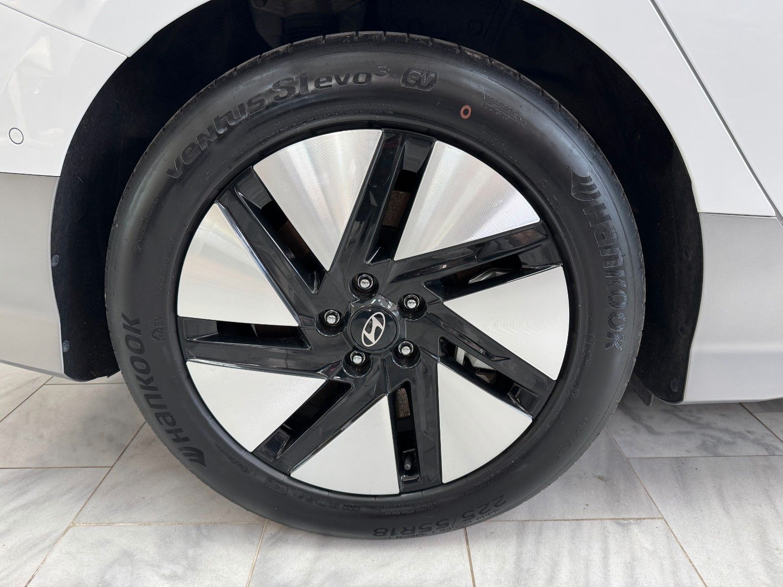 Hyundai IONIQ 6 – Bild 9