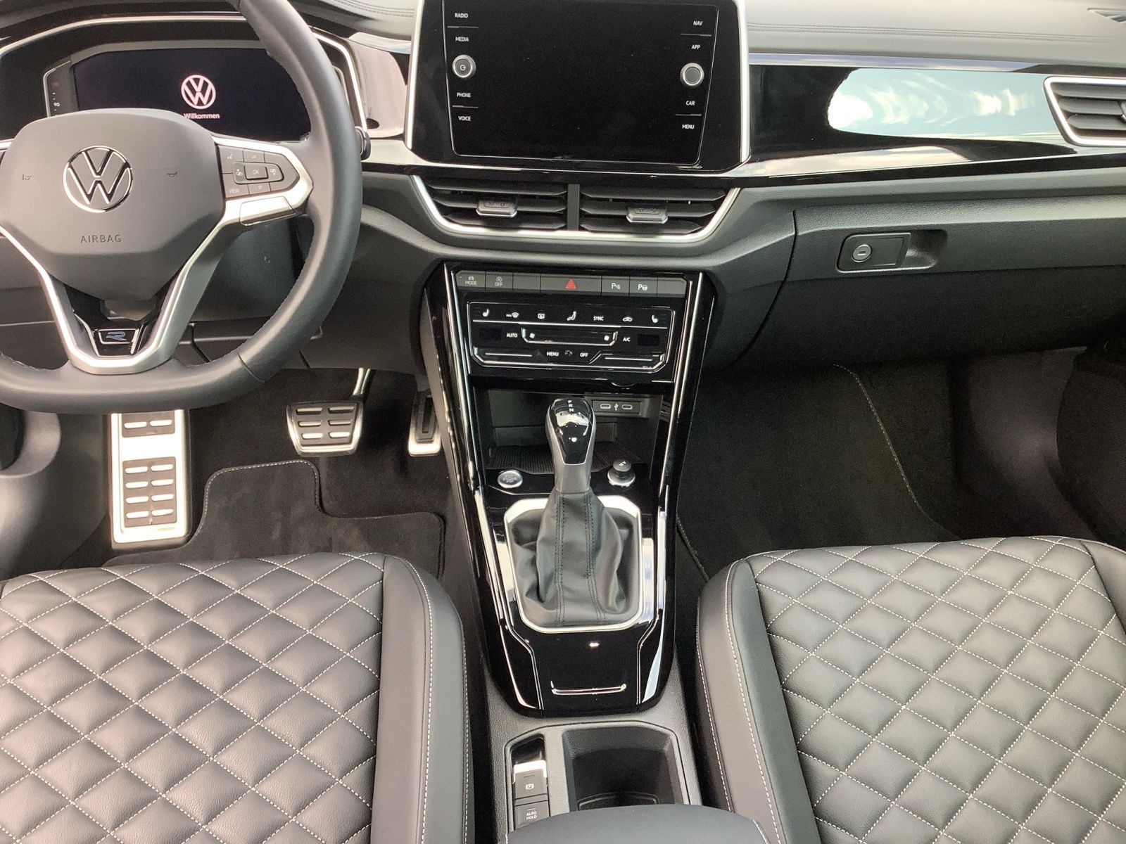 Volkswagen T-Roc - Bild 10