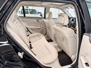 Mercedes E 350 - 11