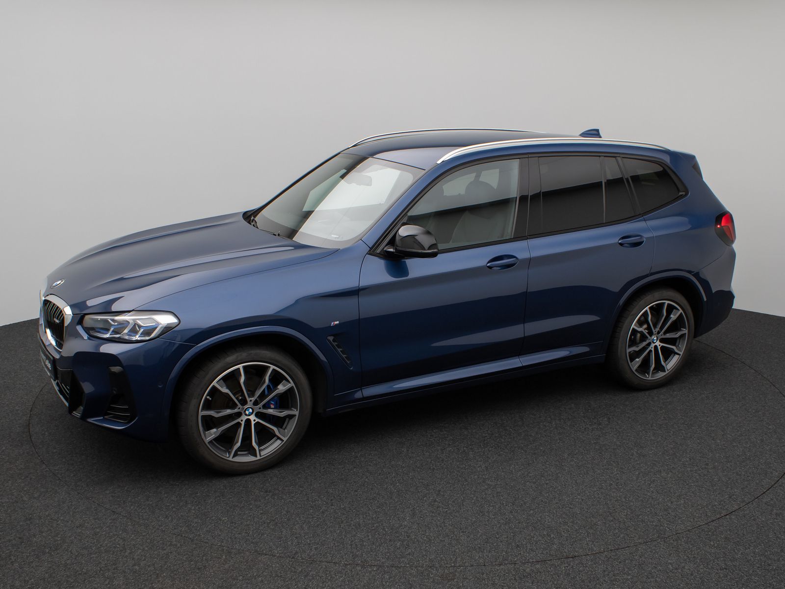 Fahrzeugabbildung BMW X3 M40d Kamera Laser HUD DAB H/K AHK Komfort 20"