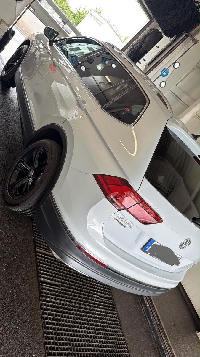 VW Tiguan Allspace 2.0 TDI SCR 140kW DSG 4MOTIO...